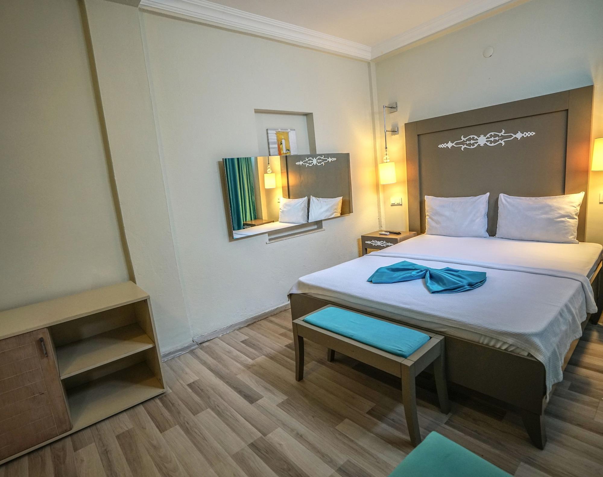 Sky Nova Hotel & Suites Bodrum Екстериор снимка