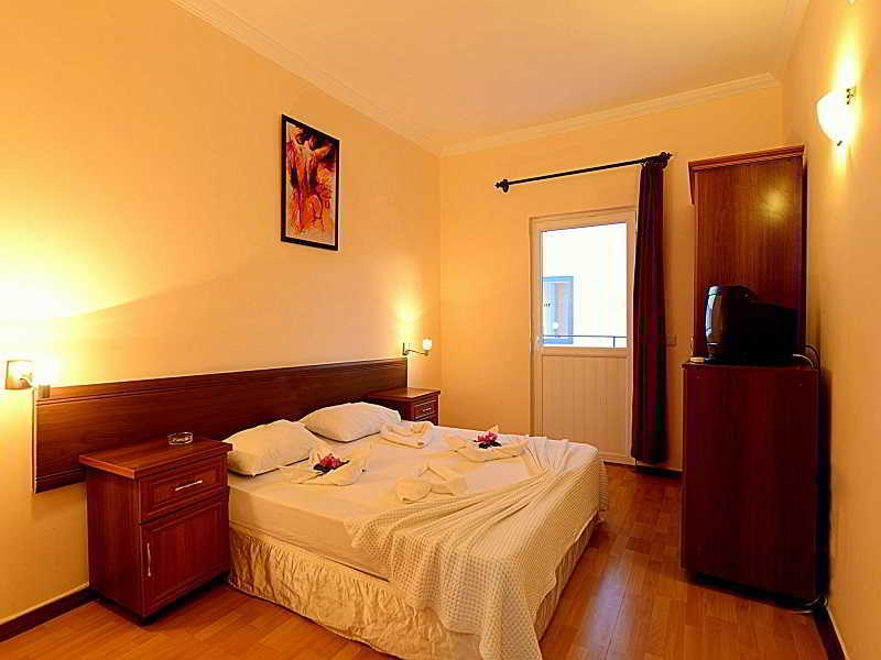 Sky Nova Hotel & Suites Bodrum Екстериор снимка