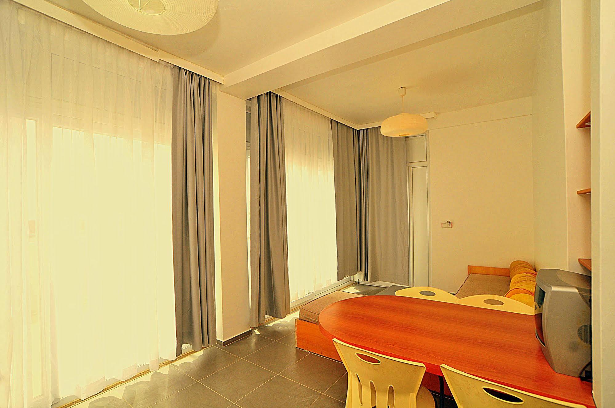 Sky Nova Hotel & Suites Bodrum Екстериор снимка